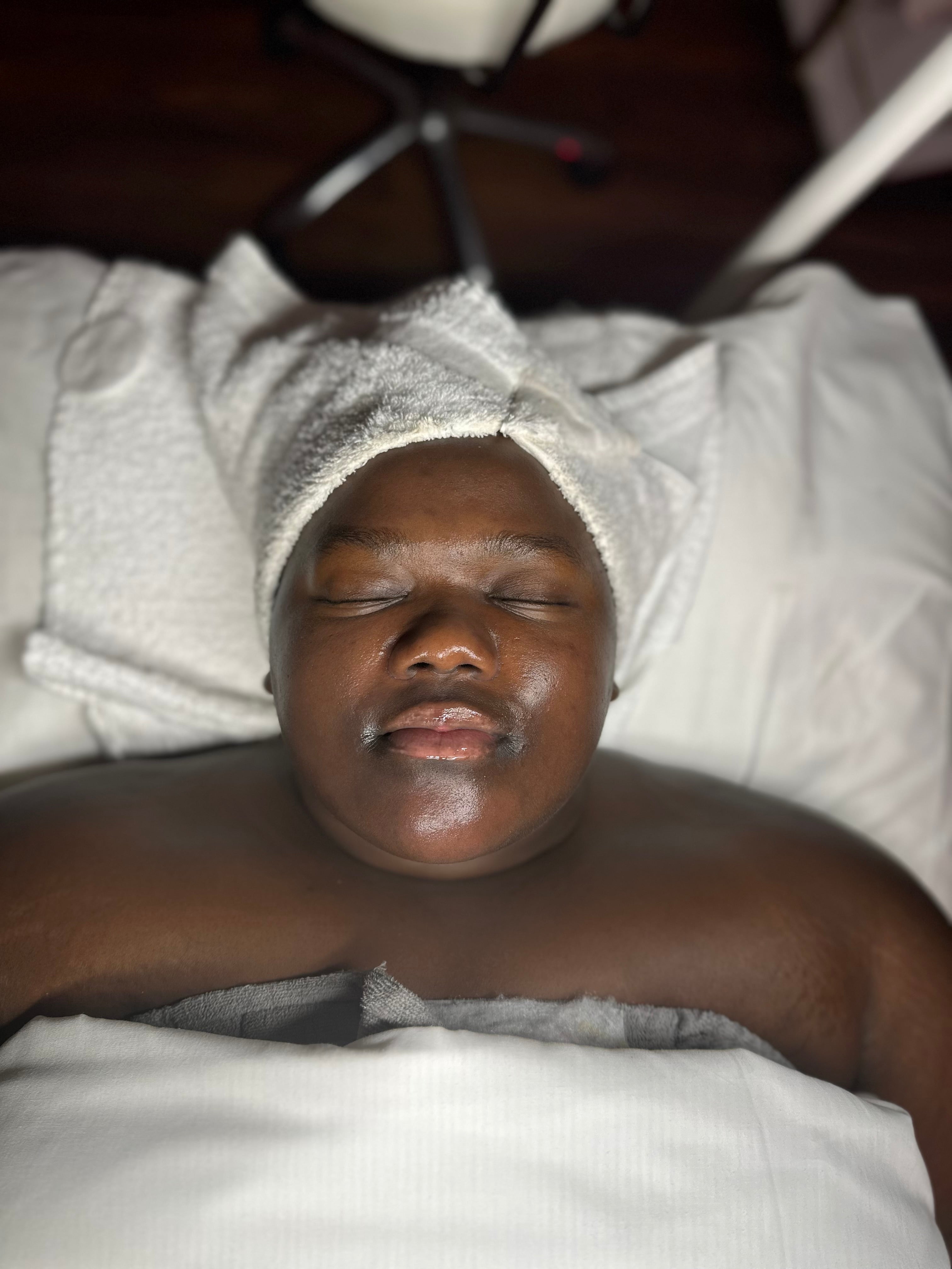 Facial  in new orleans Botanical Nail and Skin Studio