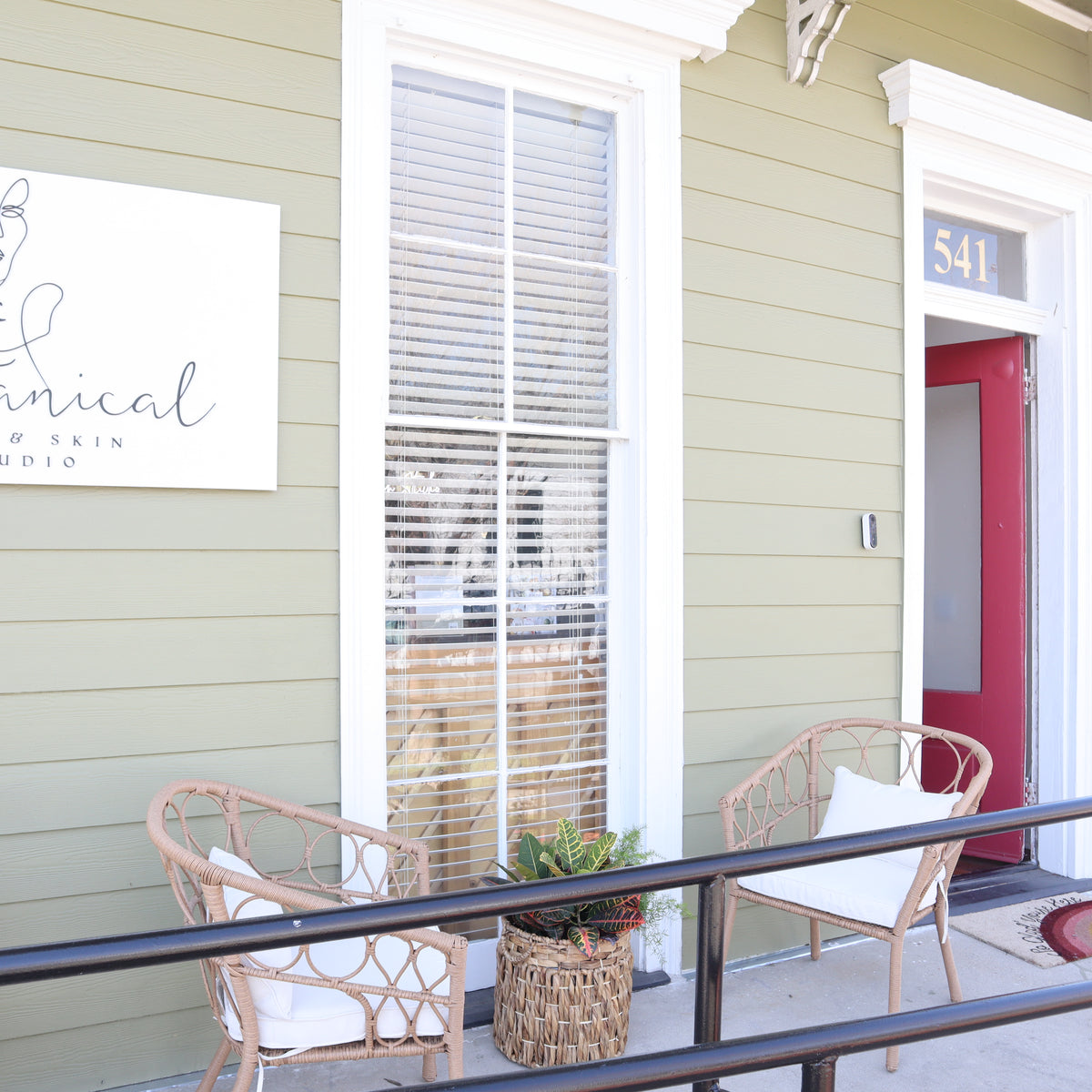 Botanical Nail And Skin Studio